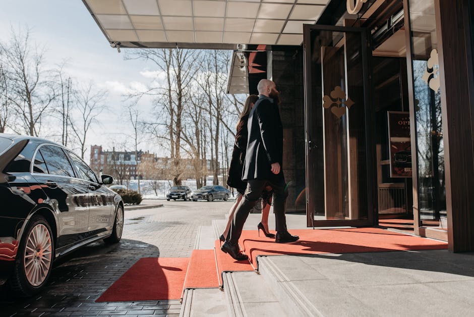 How Bespoke Travel Agencies Create Custom Polar Cruises for VIP Travelers