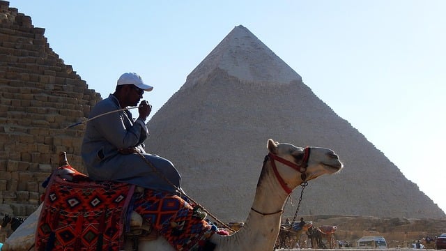 Cairo Travel Guide With Pyramids and History